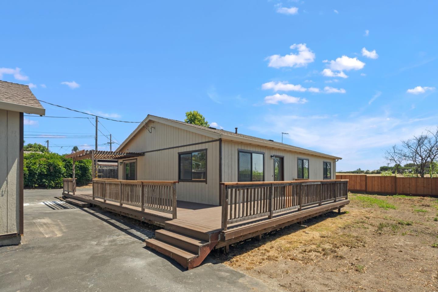 18 Hawthorne AVE, Watsonville, CA 95076, Photo 2