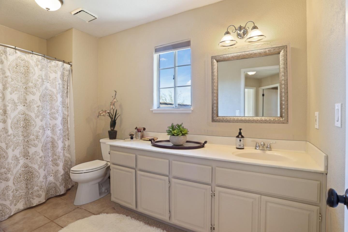 8052 Omega Way, Stockton, CA 95212 photo 8