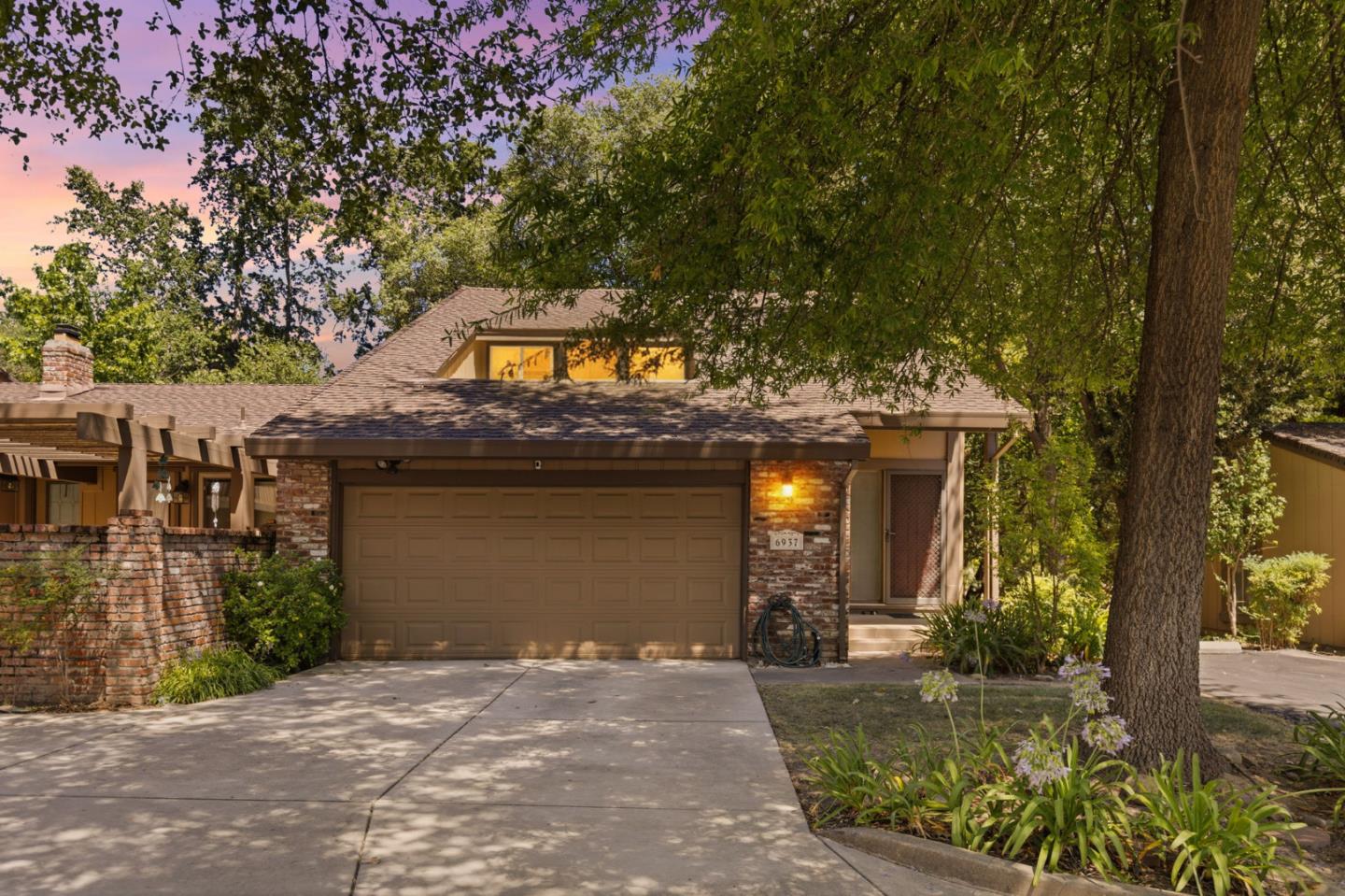 Front Image Thumbnail for ML82056894