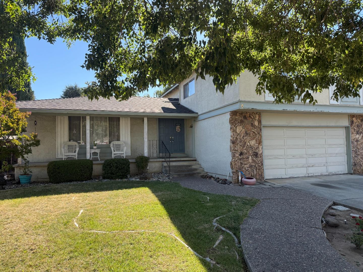 Front Image Thumbnail for ML82056958