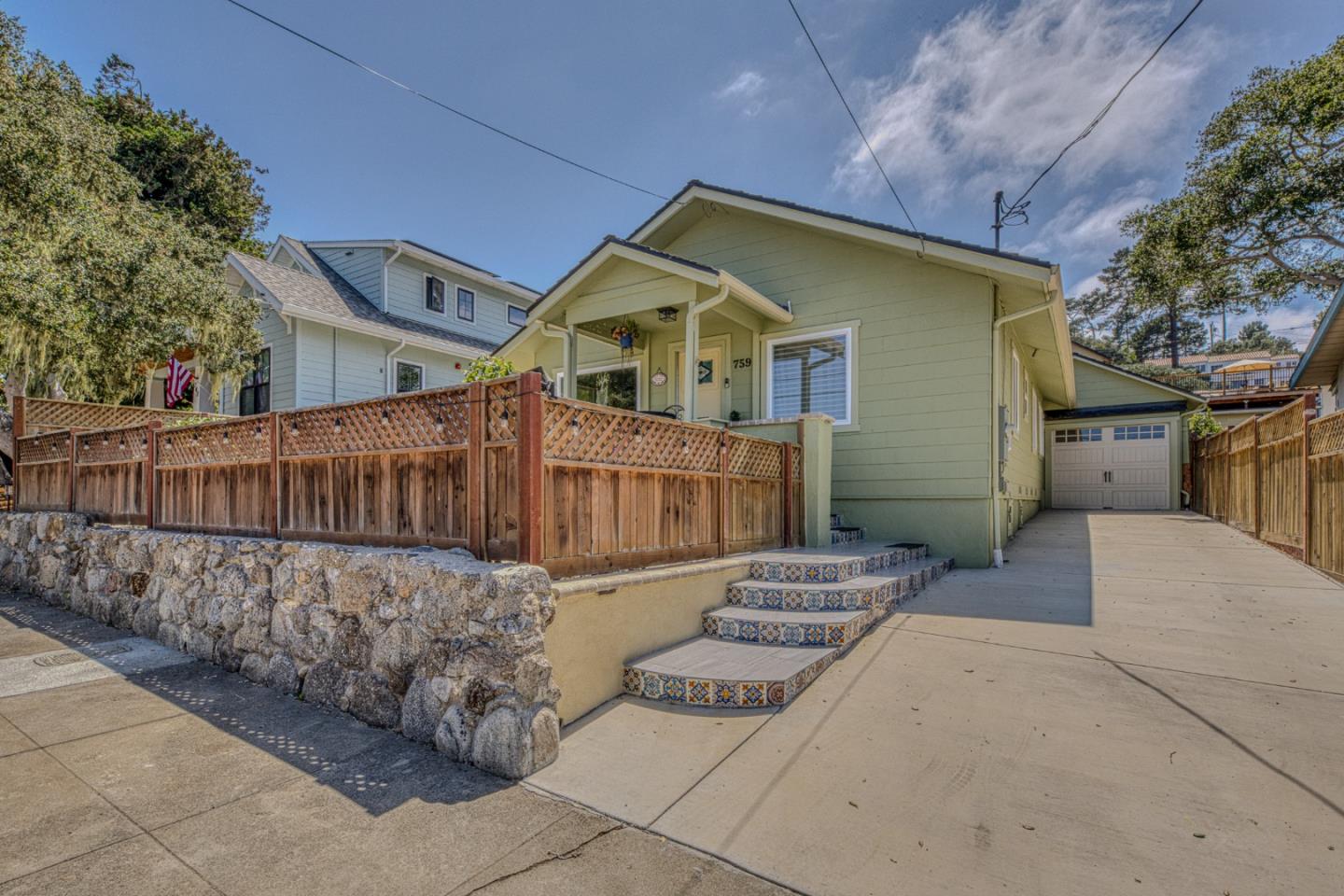 Front Image Thumbnail for ML82056959