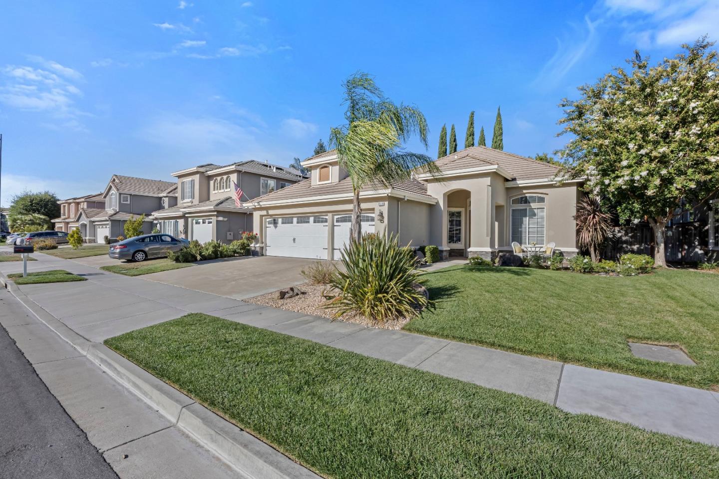 9520 Rancho Hills DR, Gilroy, CA 95020, Photo 2