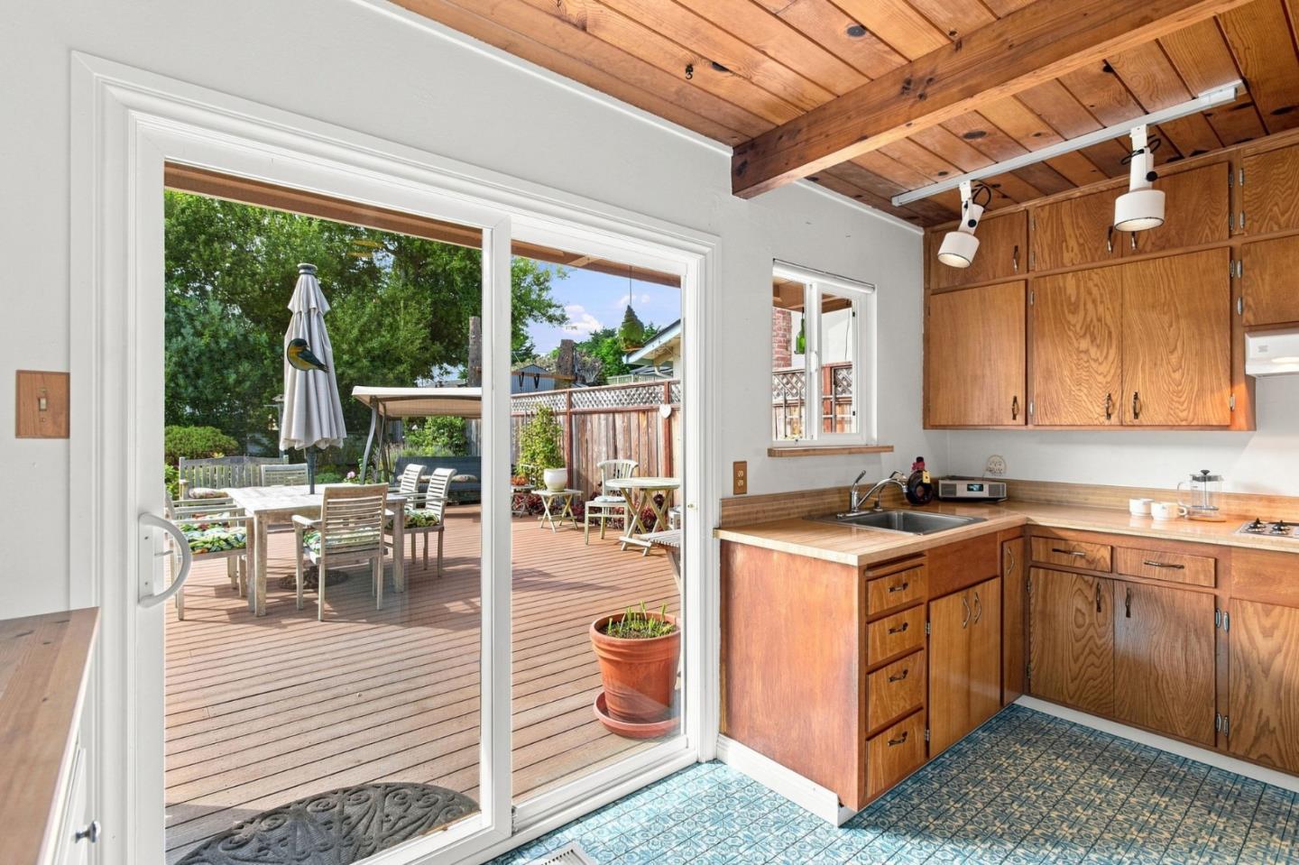 Vermont AVE, MossBeach, CA 94038, Photo 6