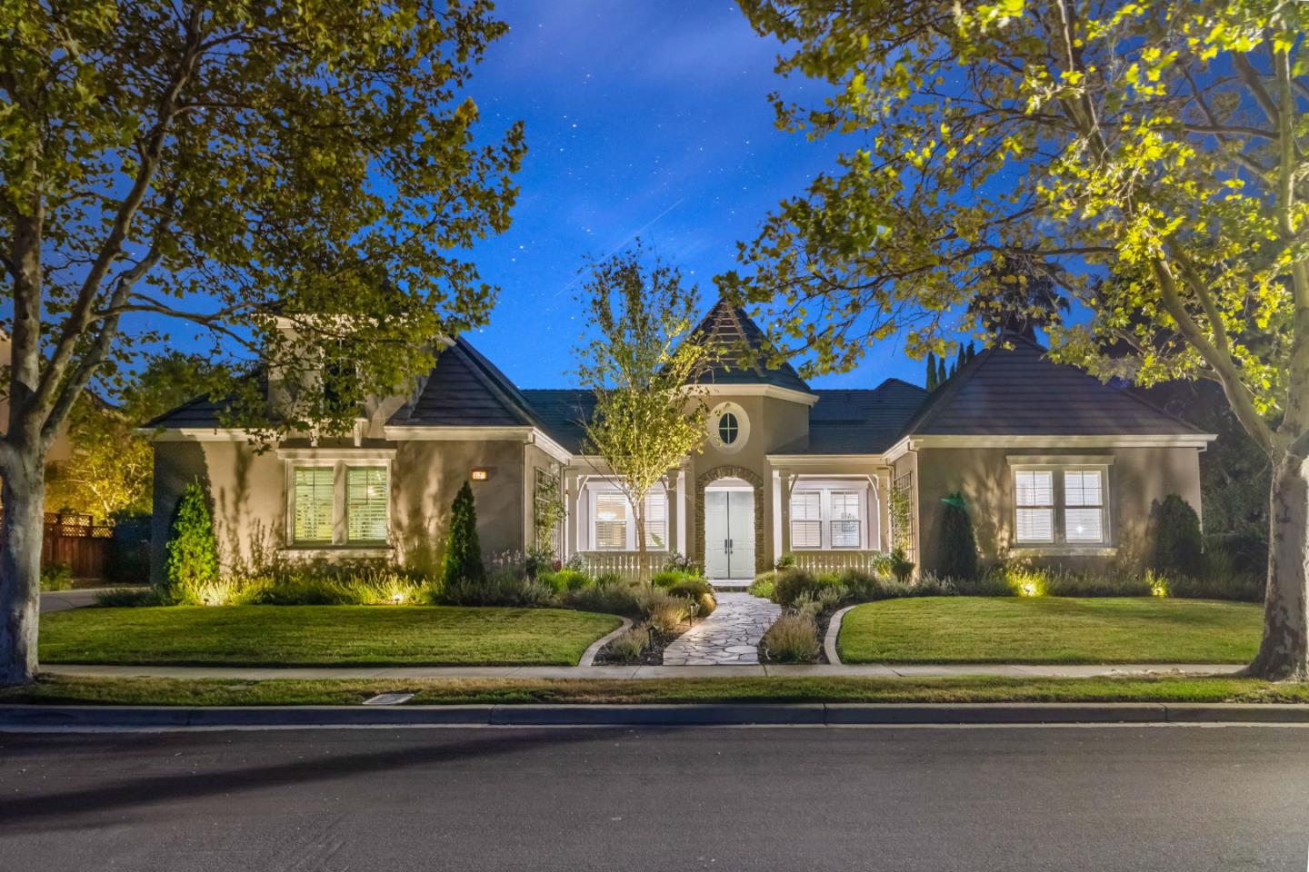 1131 Laguna Creek Lane