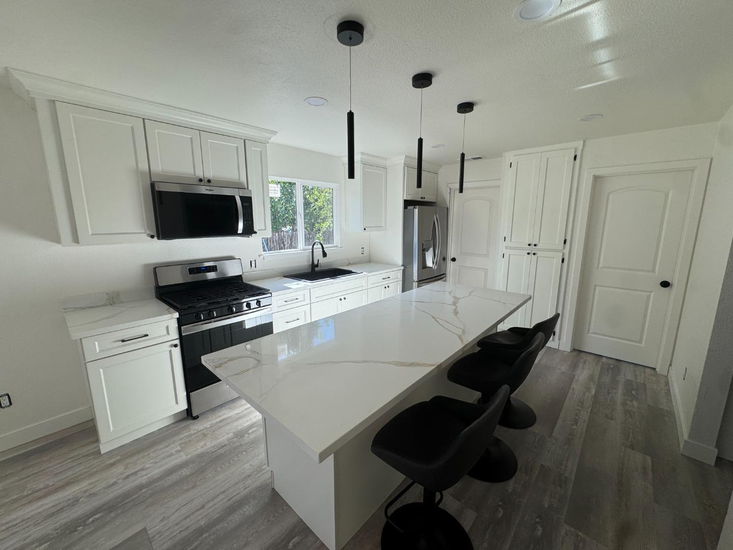76 Sunset CT, SanJose, CA 95116, Photo 6
