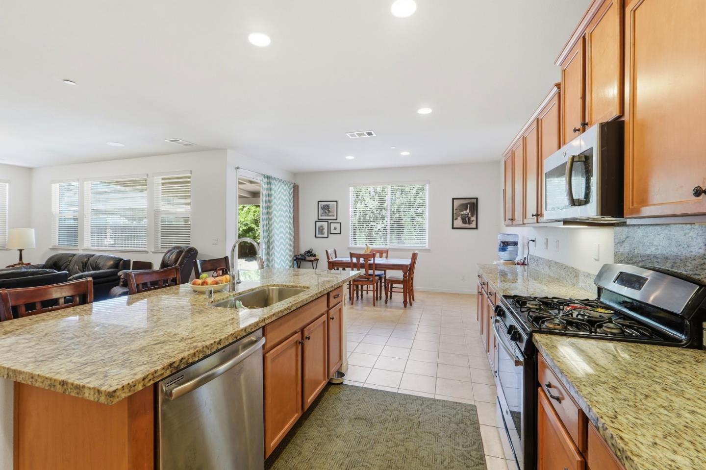 290 Heartland Dr, Hollister, CA 95023 photo 11
