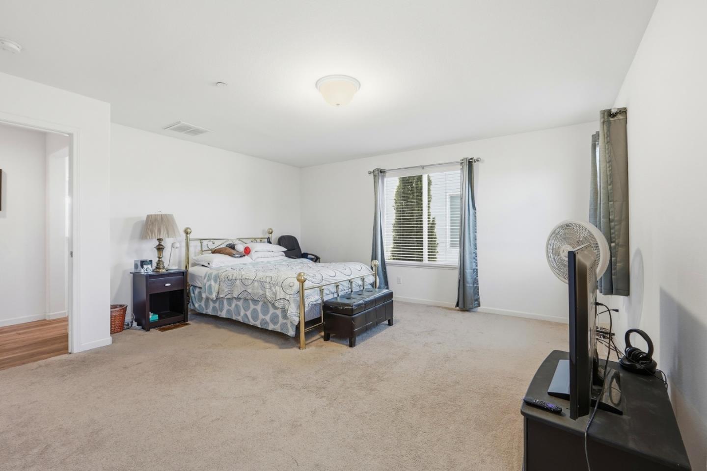 290 Heartland Dr, Hollister, CA 95023 photo 15