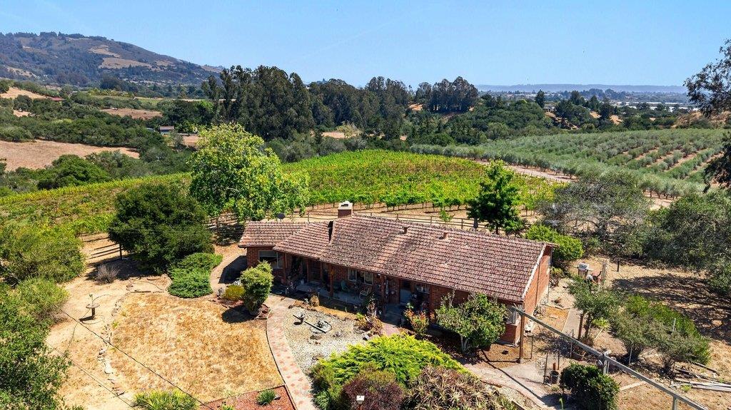 211 Smith RD, Watsonville, CA 95076, Photo 4