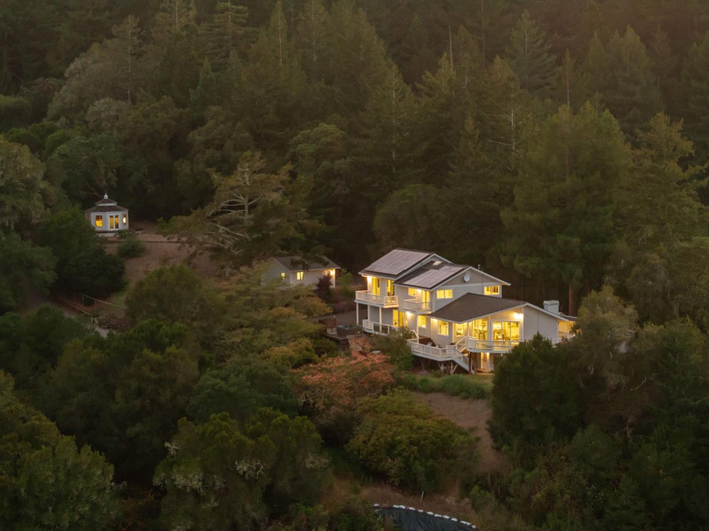 251 Starlight TER, SantaCruz, CA 95065, Photo 2