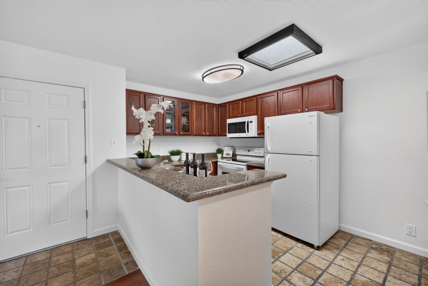 404 Dempsey RD 207, Milpitas, CA 95035, Photo 7