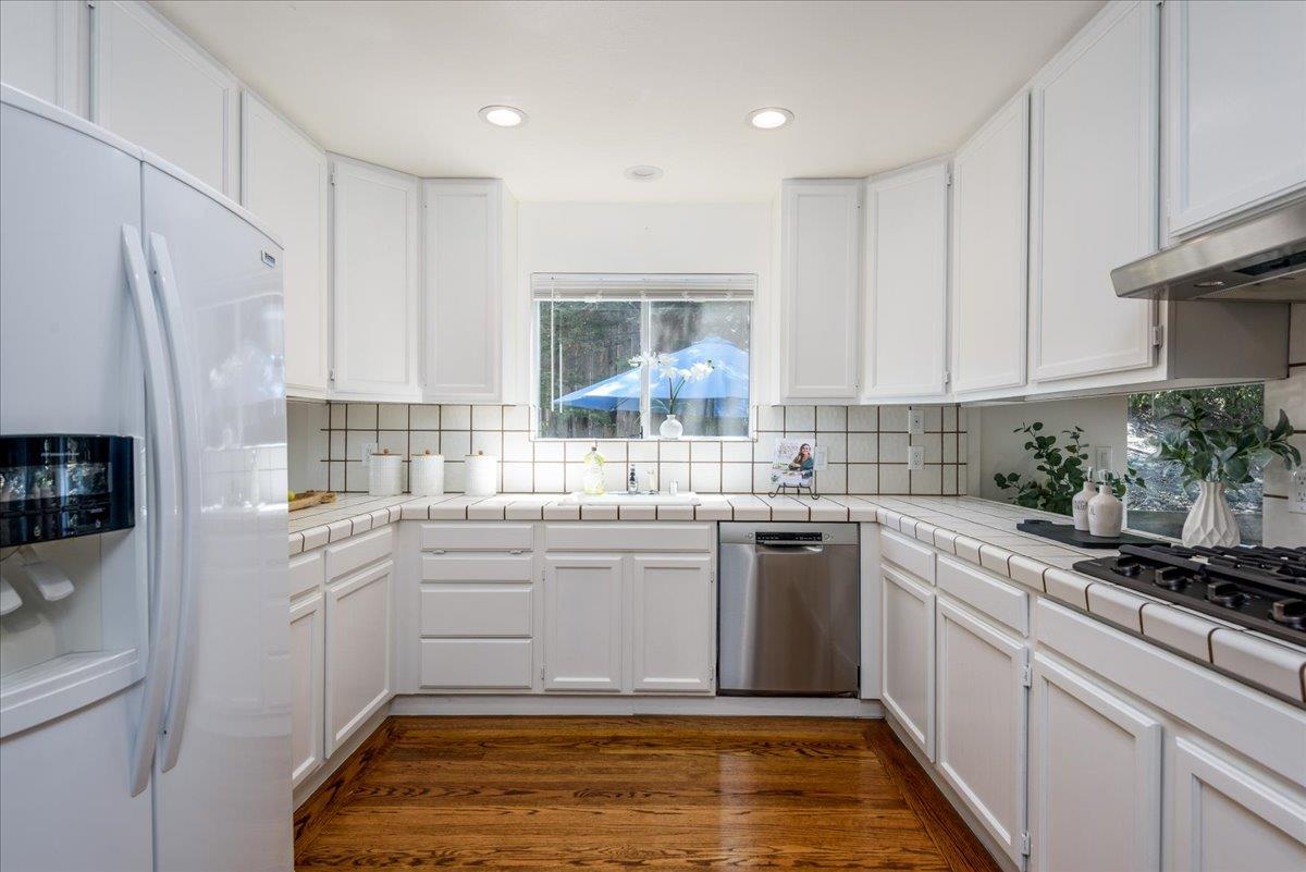 203 Sylvan WAY, RedwoodCity, CA 94062, Photo 6