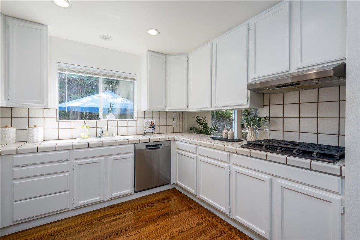 203 Sylvan WAY, RedwoodCity, CA 94062, Photo 7