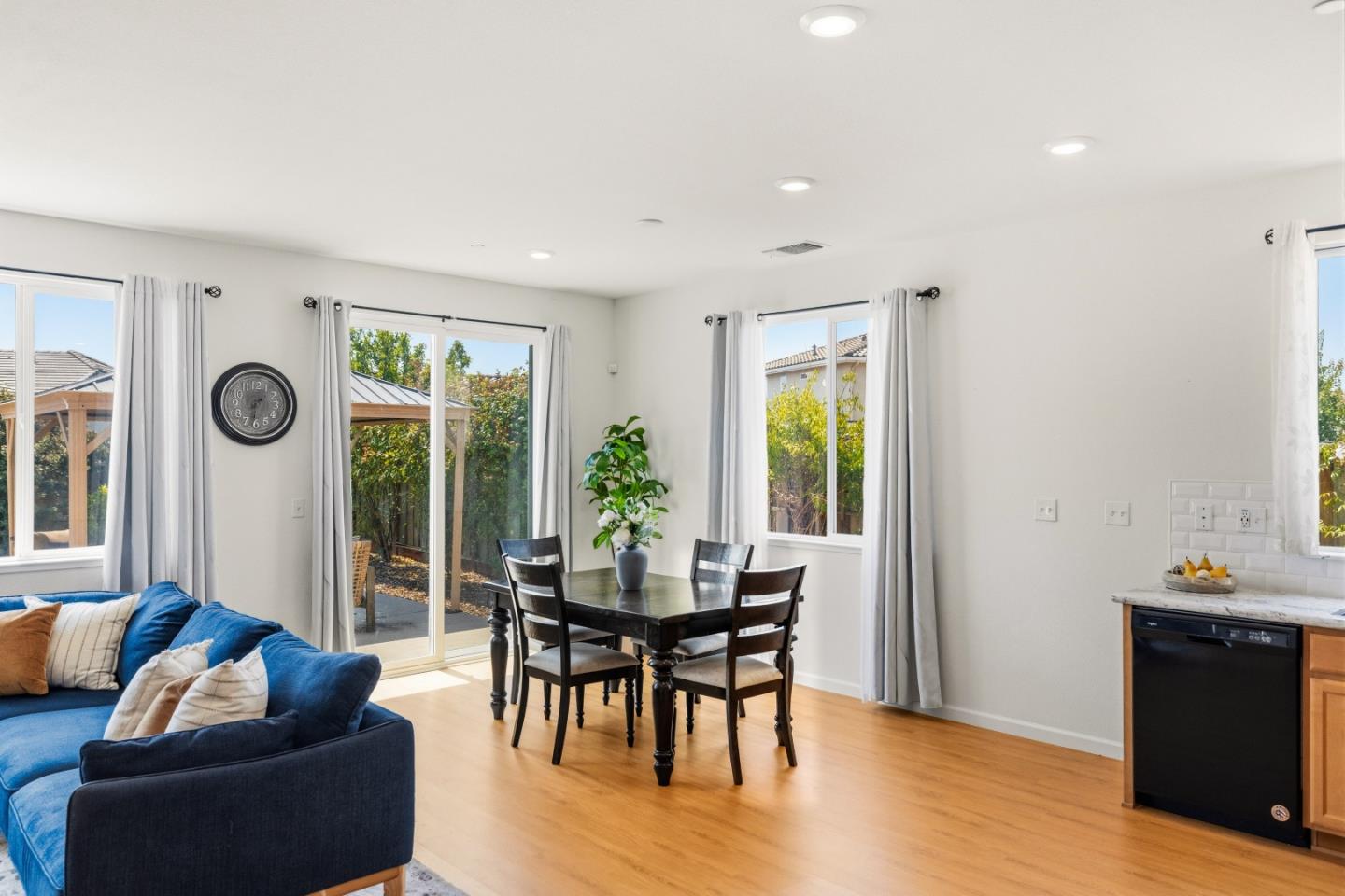 6 Campania CIR, Salinas, CA 93905, Photo 4