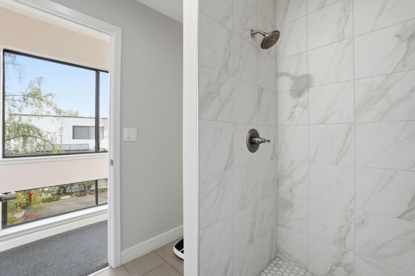 Photo 63