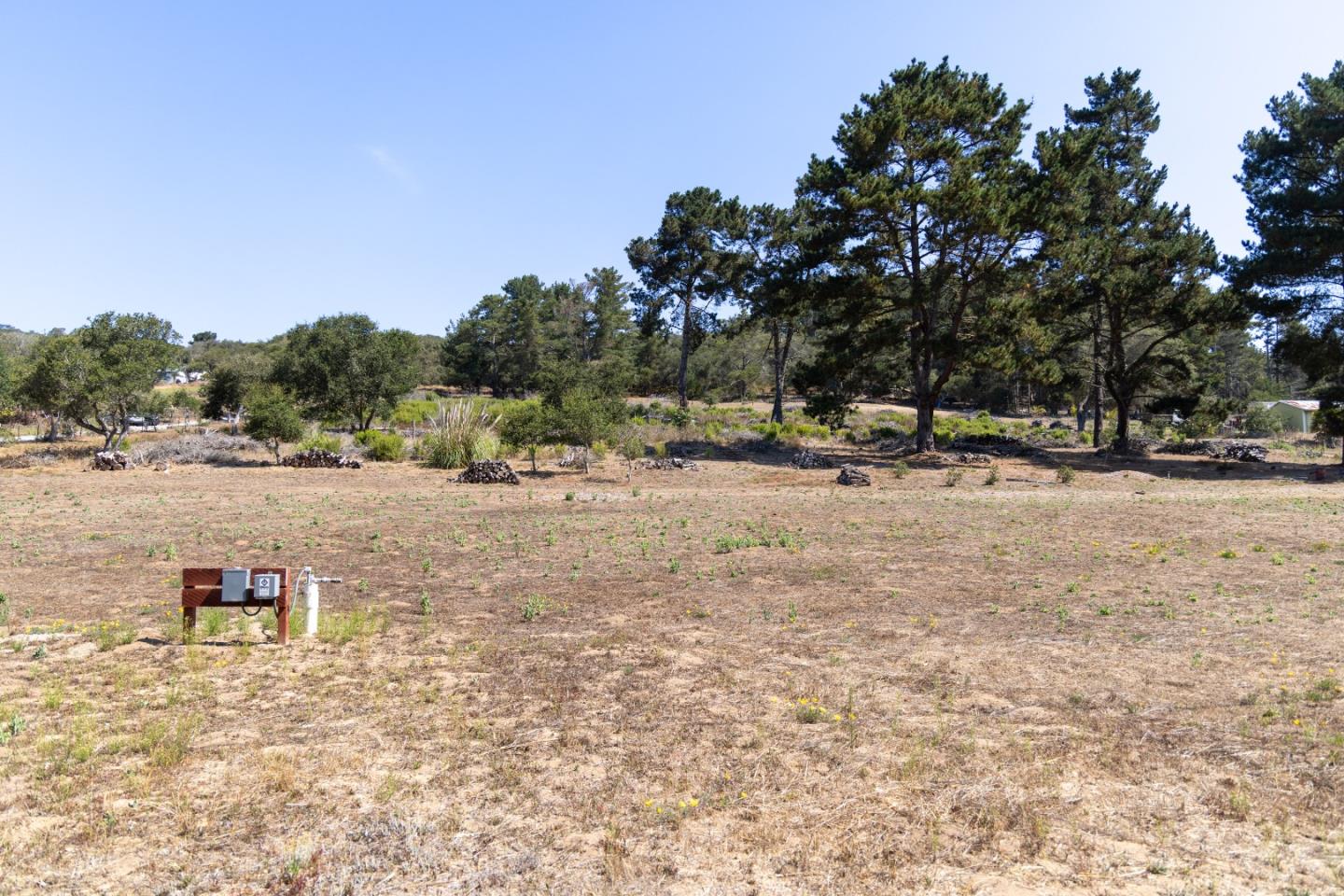 299 Hidden Valley RD, RoyalOaks, CA 95076, Photo 4