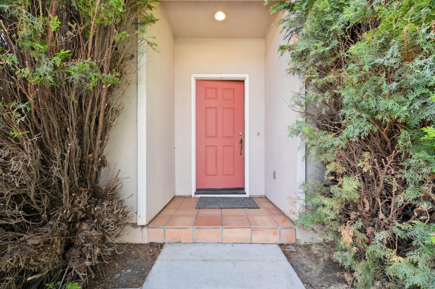 Address Filtered, Photo 3