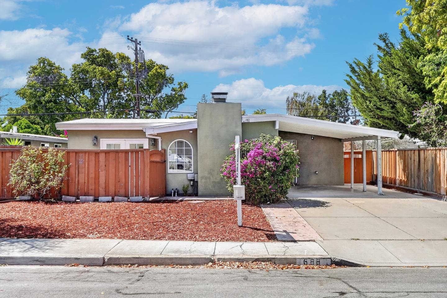 688 Woodhams RD, SantaClara, CA 95051, Photo 2