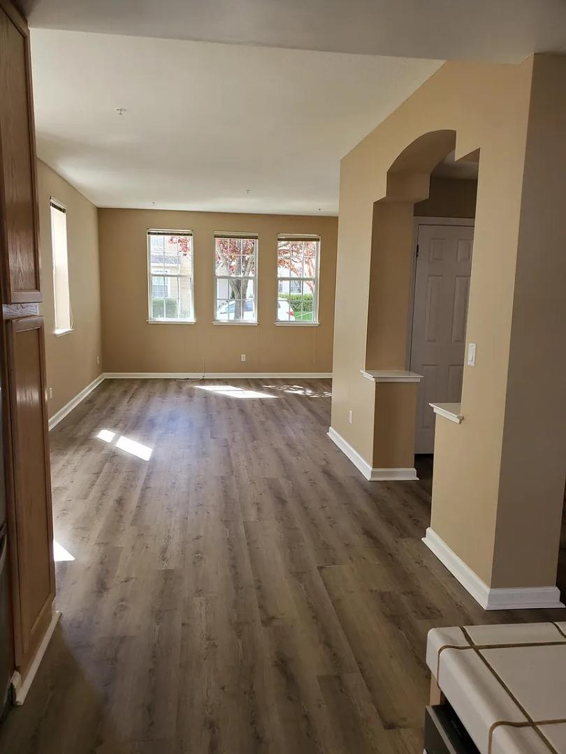 106 Village CIR, SantaCruz, CA 95060, Photo 2
