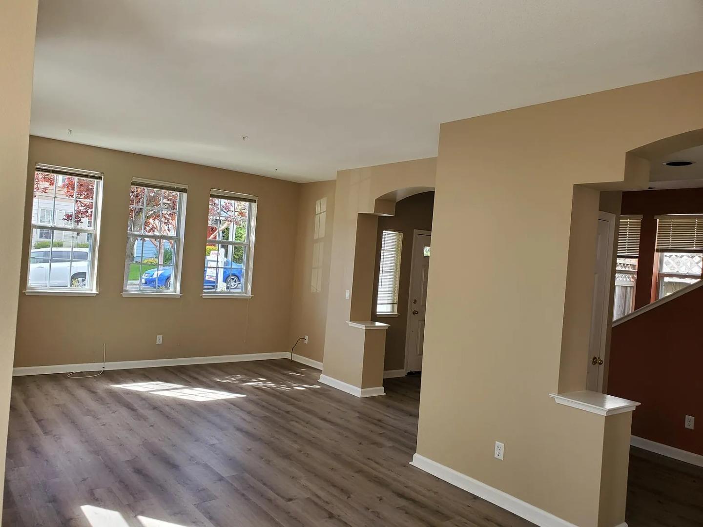 106 Village CIR, SantaCruz, CA 95060, Photo 3