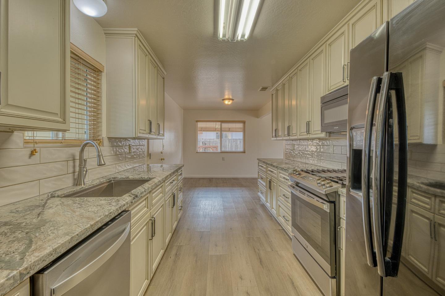 779 Bedford Dr, Salinas, CA 93901 photo 13