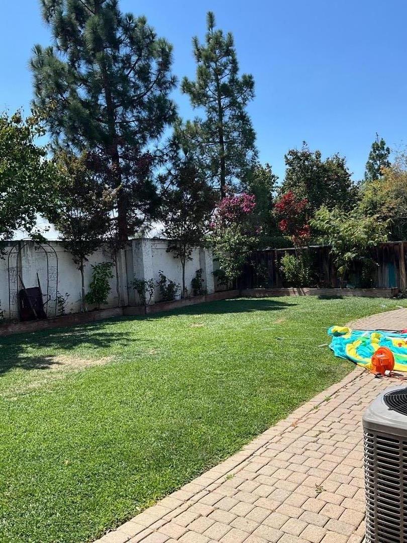 2560 Glenview Dr, Hollister, CA 95023 photo 10