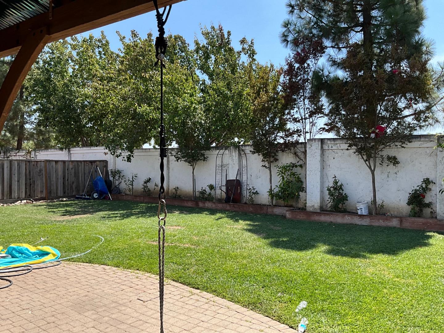2560 Glenview Dr, Hollister, CA 95023 photo 22