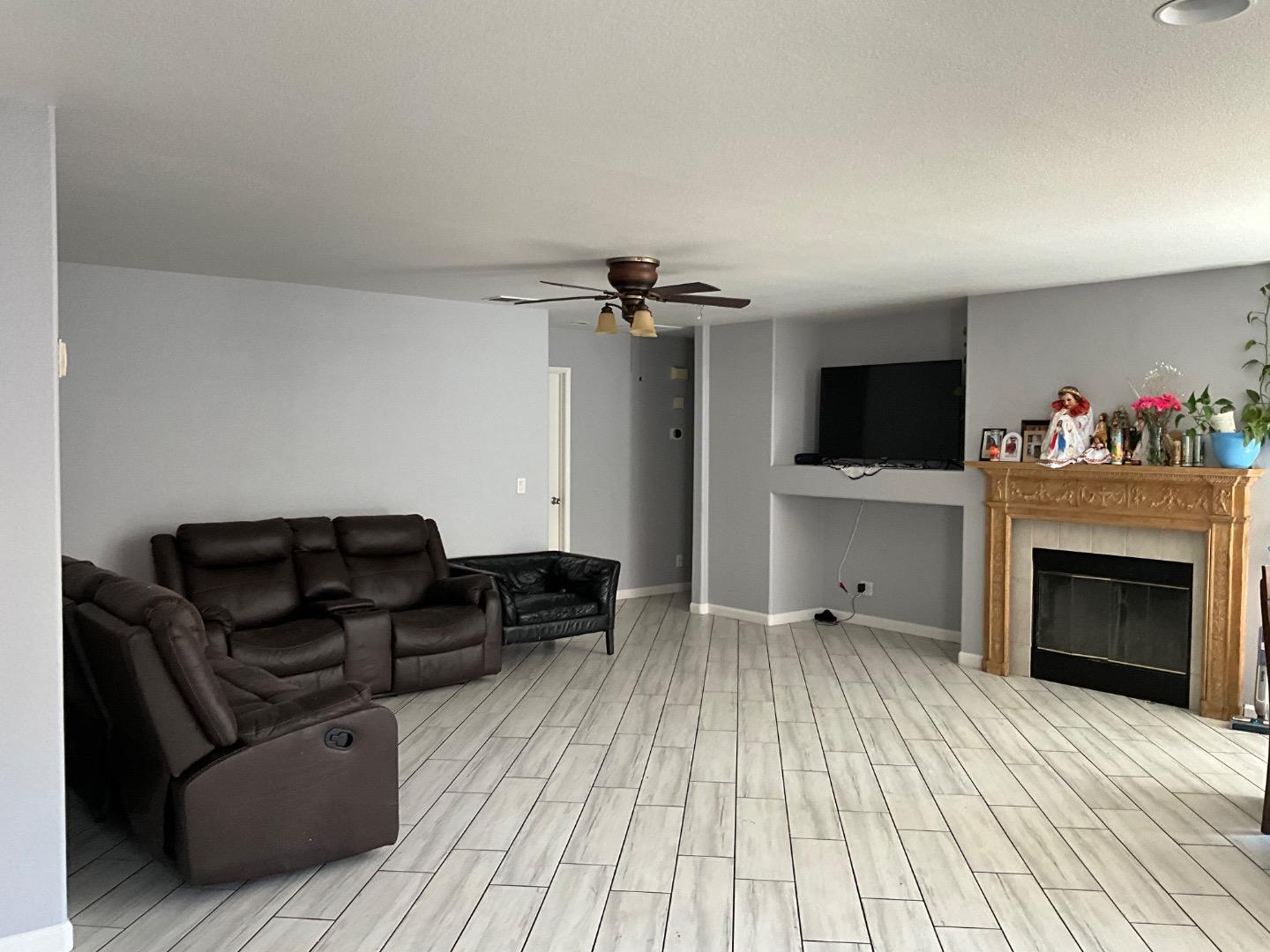 2560 Glenview Dr, Hollister, CA 95023 photo 8