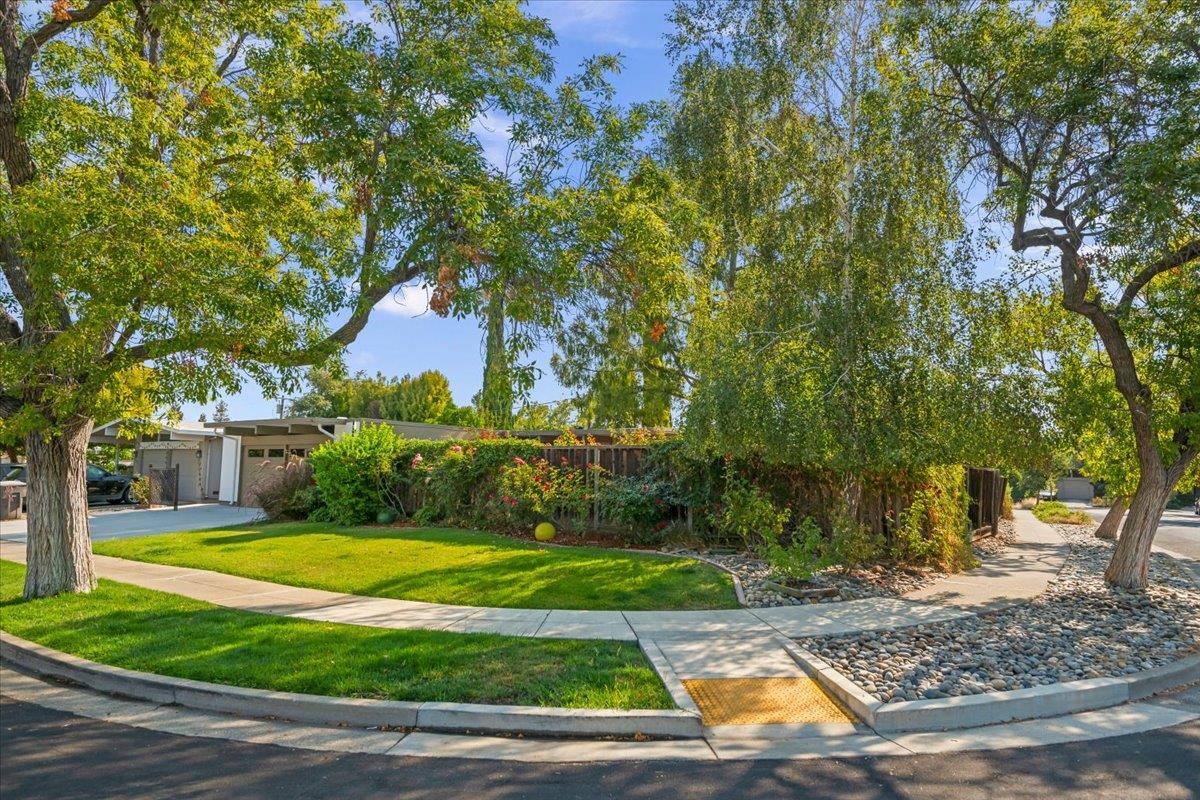 948 Brookgrove LN, Cupertino, CA 95014, Photo 3