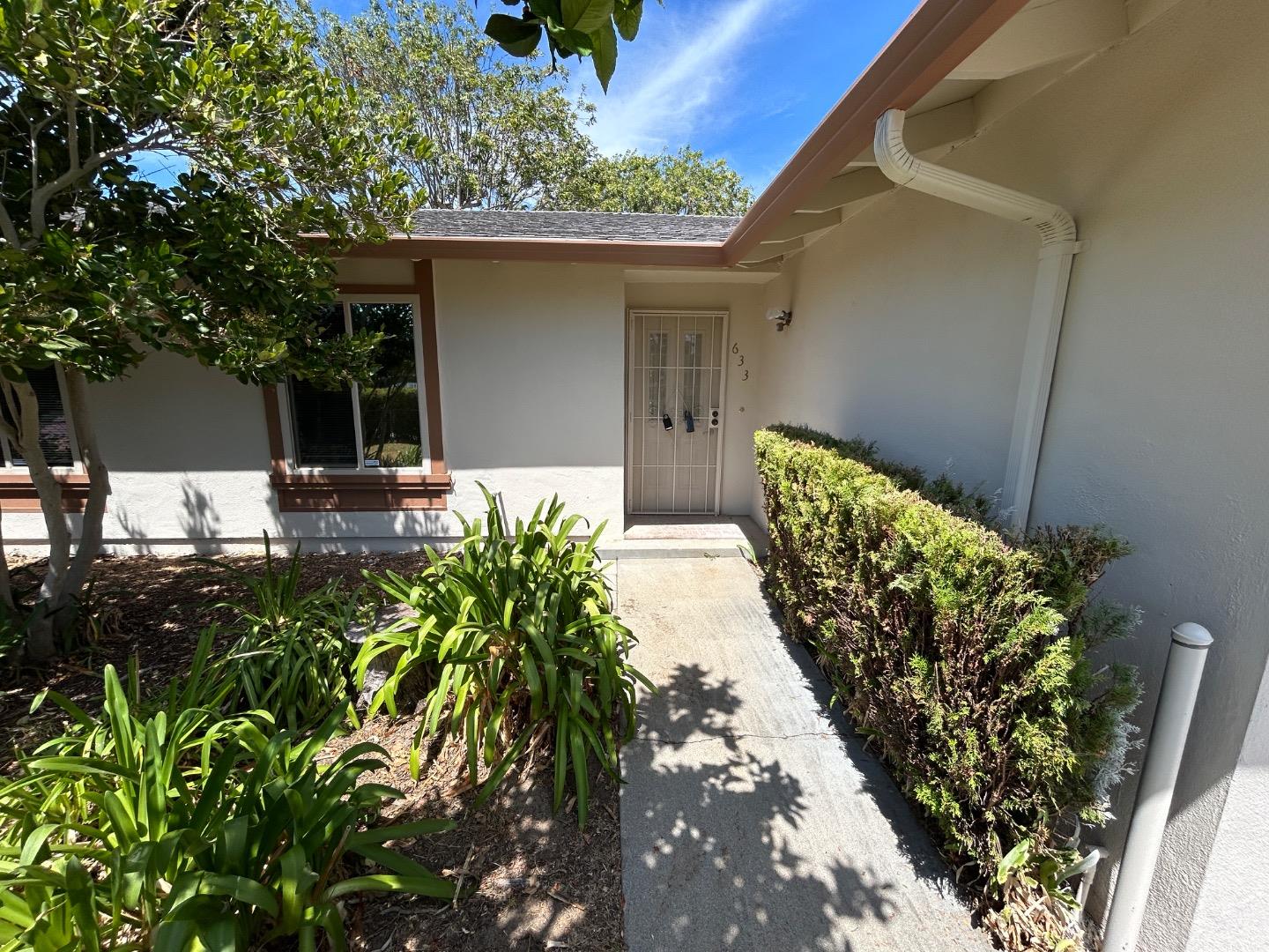 633 Saint George DR, Salinas, CA 93905, Photo 2