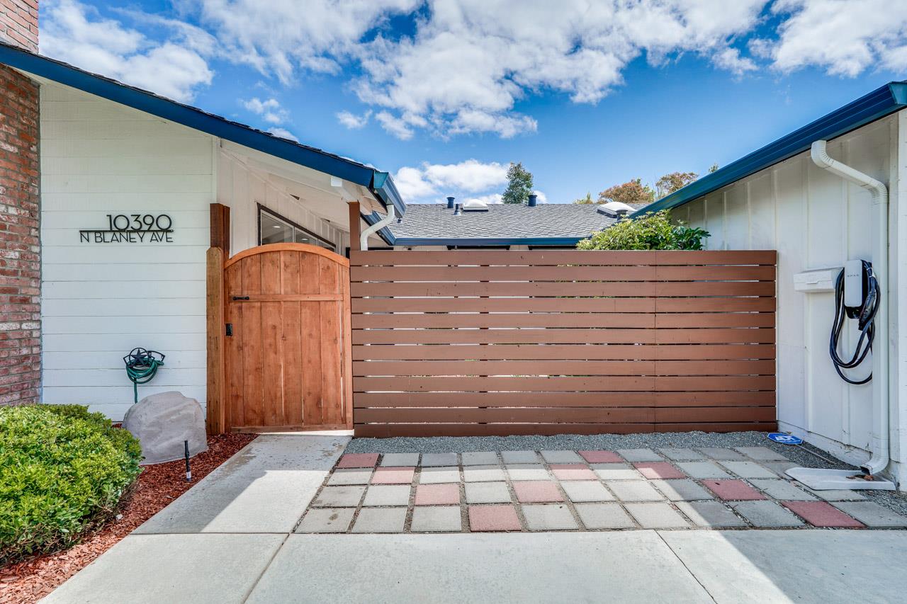 10390 N Blaney AVE, Cupertino, CA 95014, Photo 6