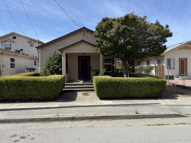 305 Fourth ST