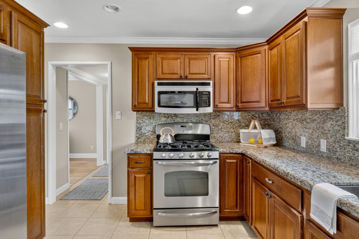 70 Work AVE, DelReyOaks, CA 93940, Photo 6