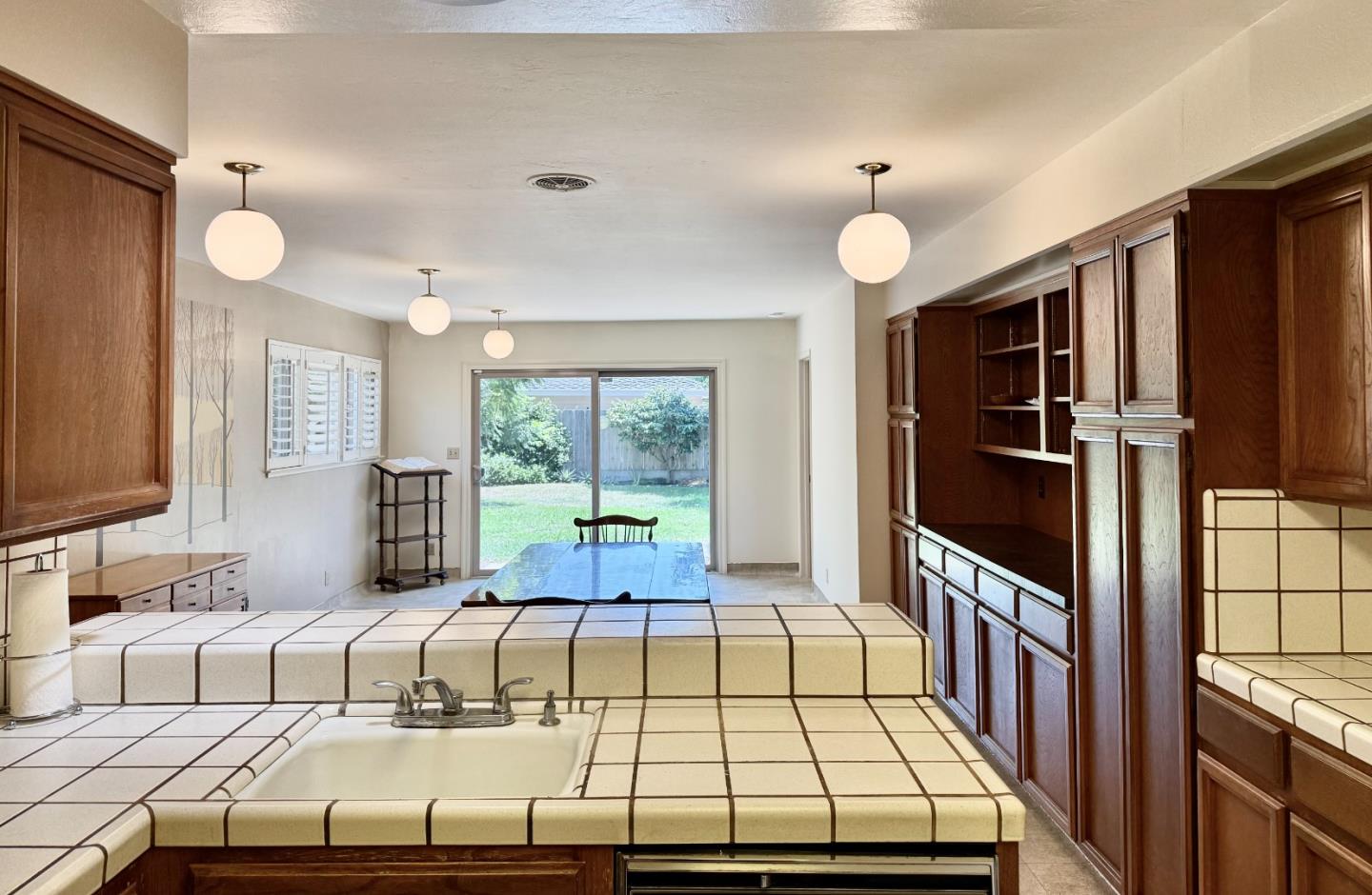 631 W Alisal ST, Salinas, CA 93901, Photo 6
