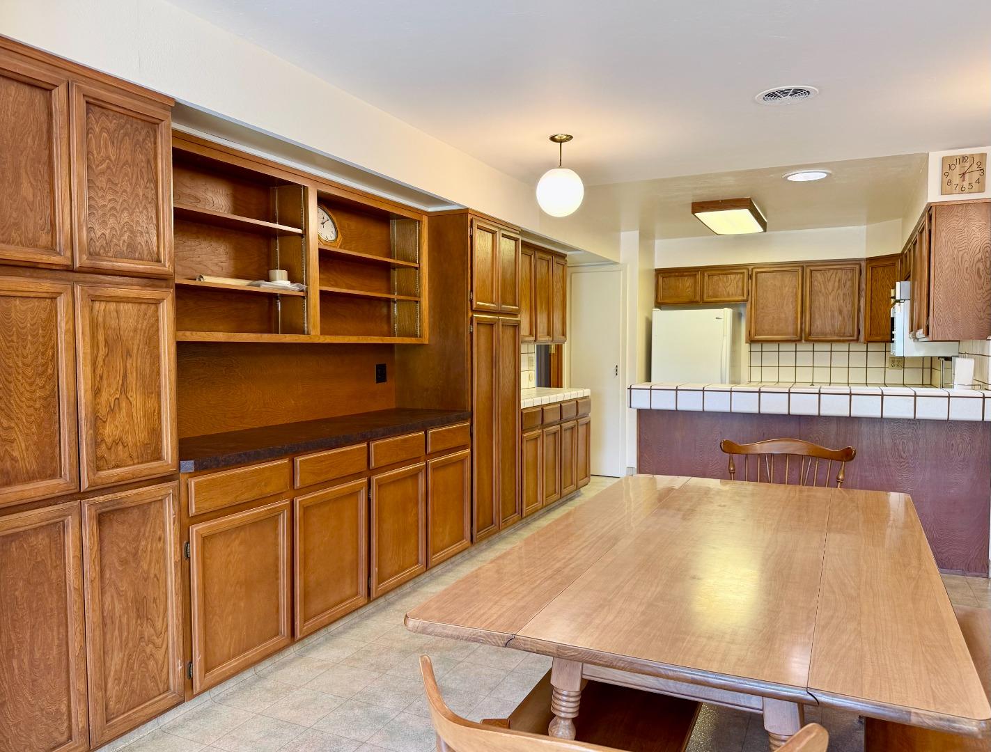 631 W Alisal ST, Salinas, CA 93901, Photo 7