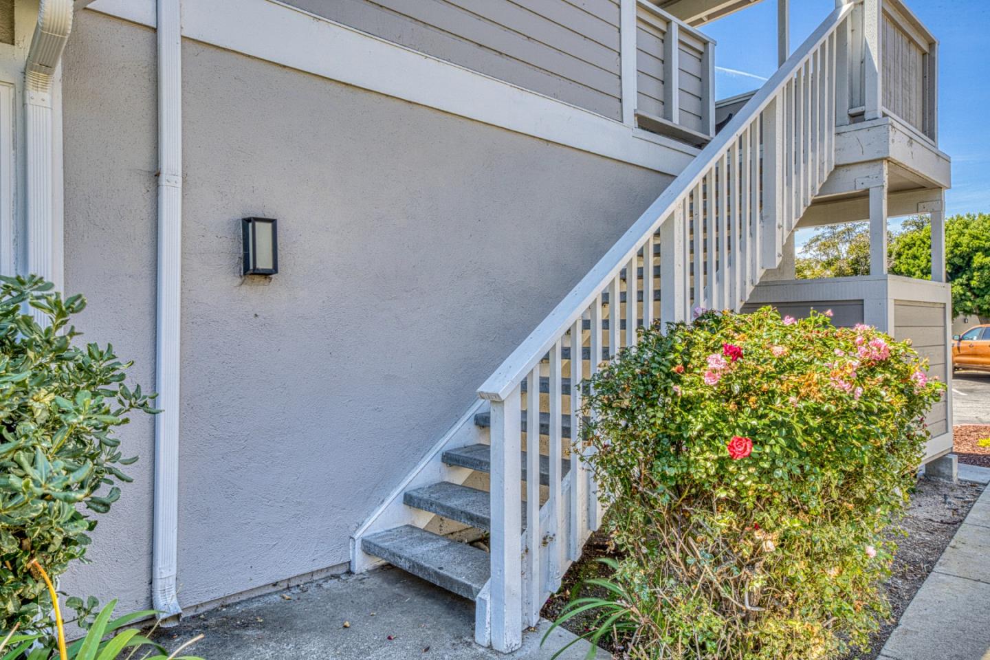 1889 Cherokee DR 4, Salinas, CA 93906, Photo 2