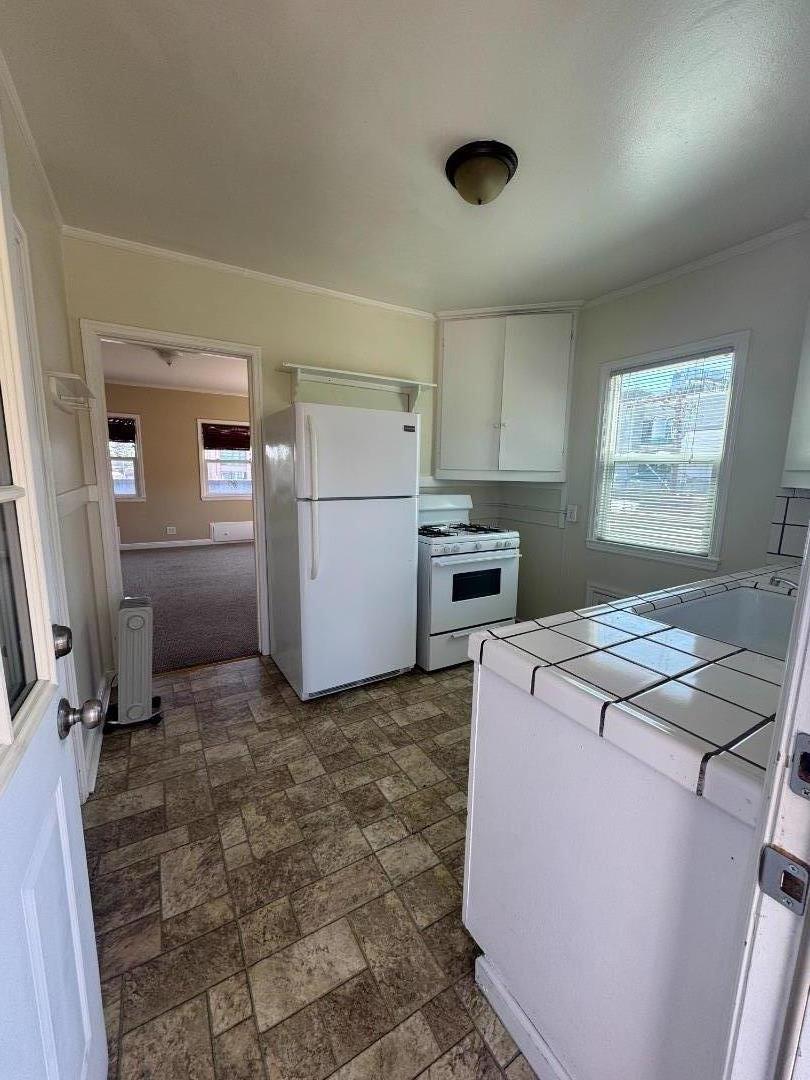 Front Image Thumbnail for ML82058439