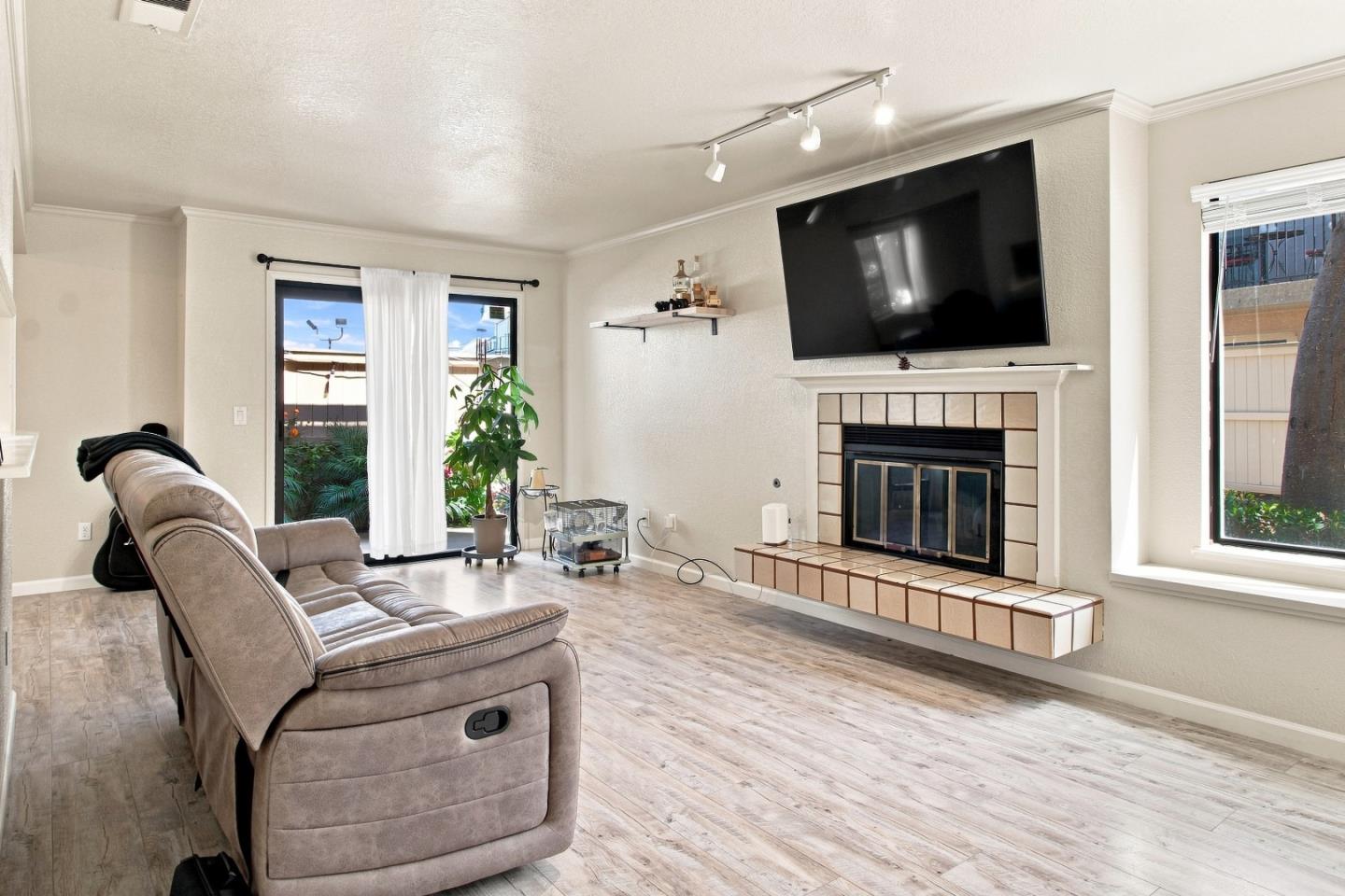 2448 N Main ST B, Salinas, CA 93906, Photo 2