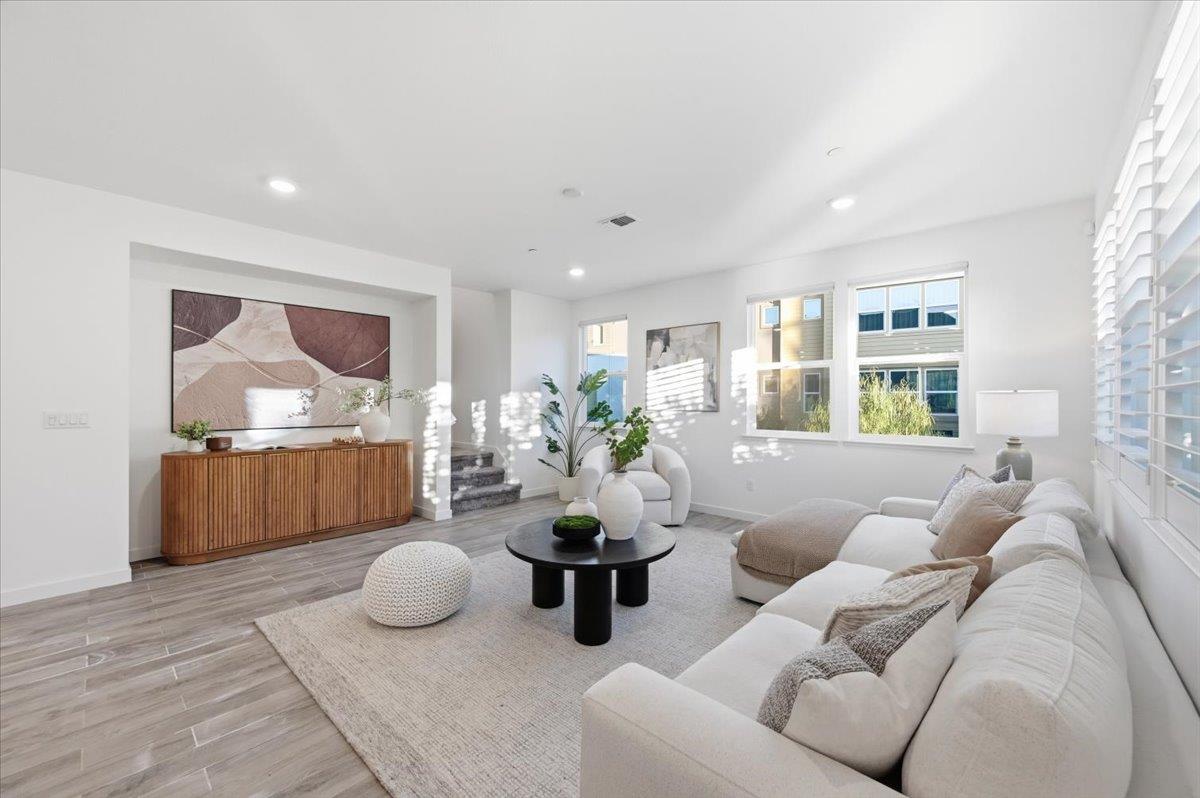 1802 Midnight CIR, SanJose, CA 95133, Photo 6