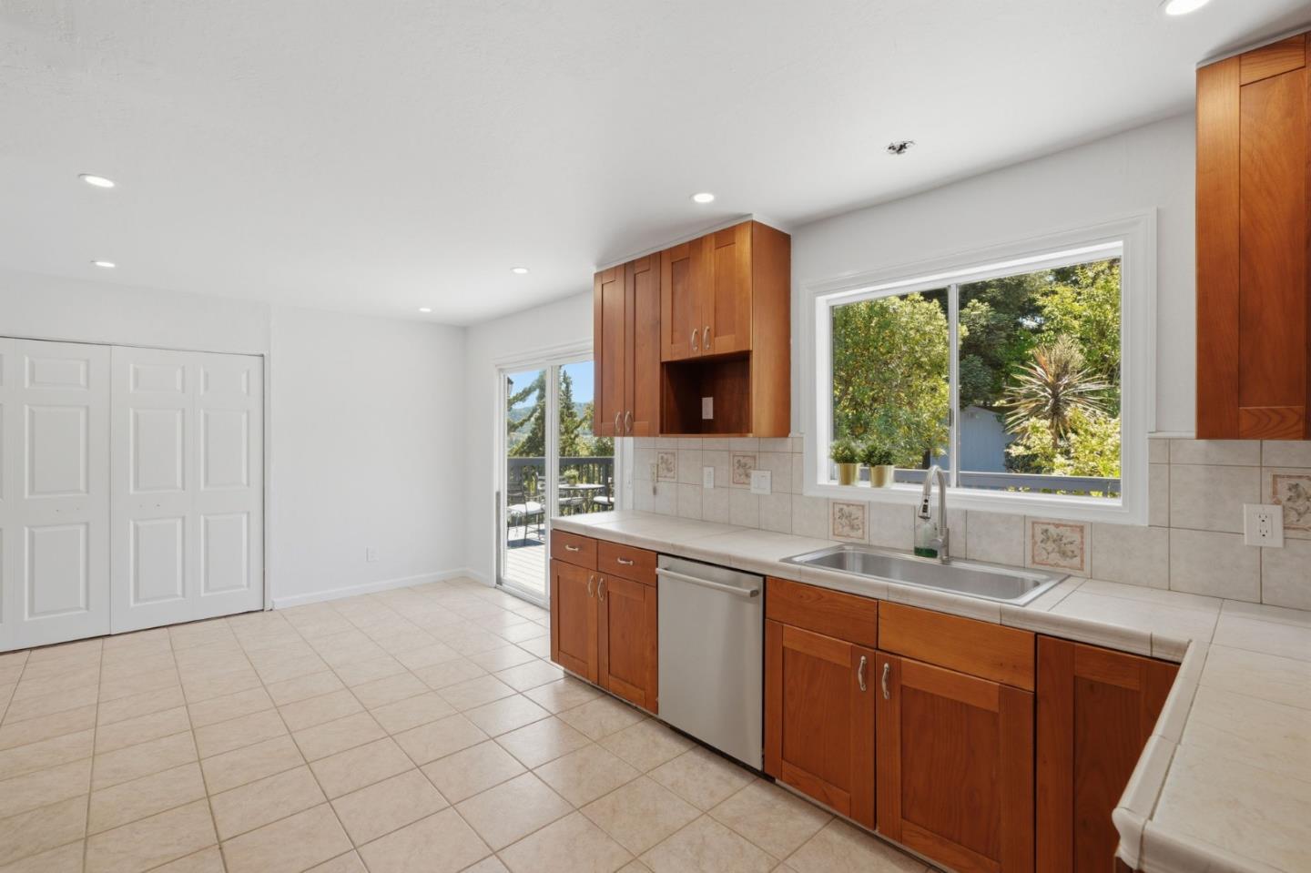 617 Pebble Dr, El Sobrante, CA 94803 photo 14