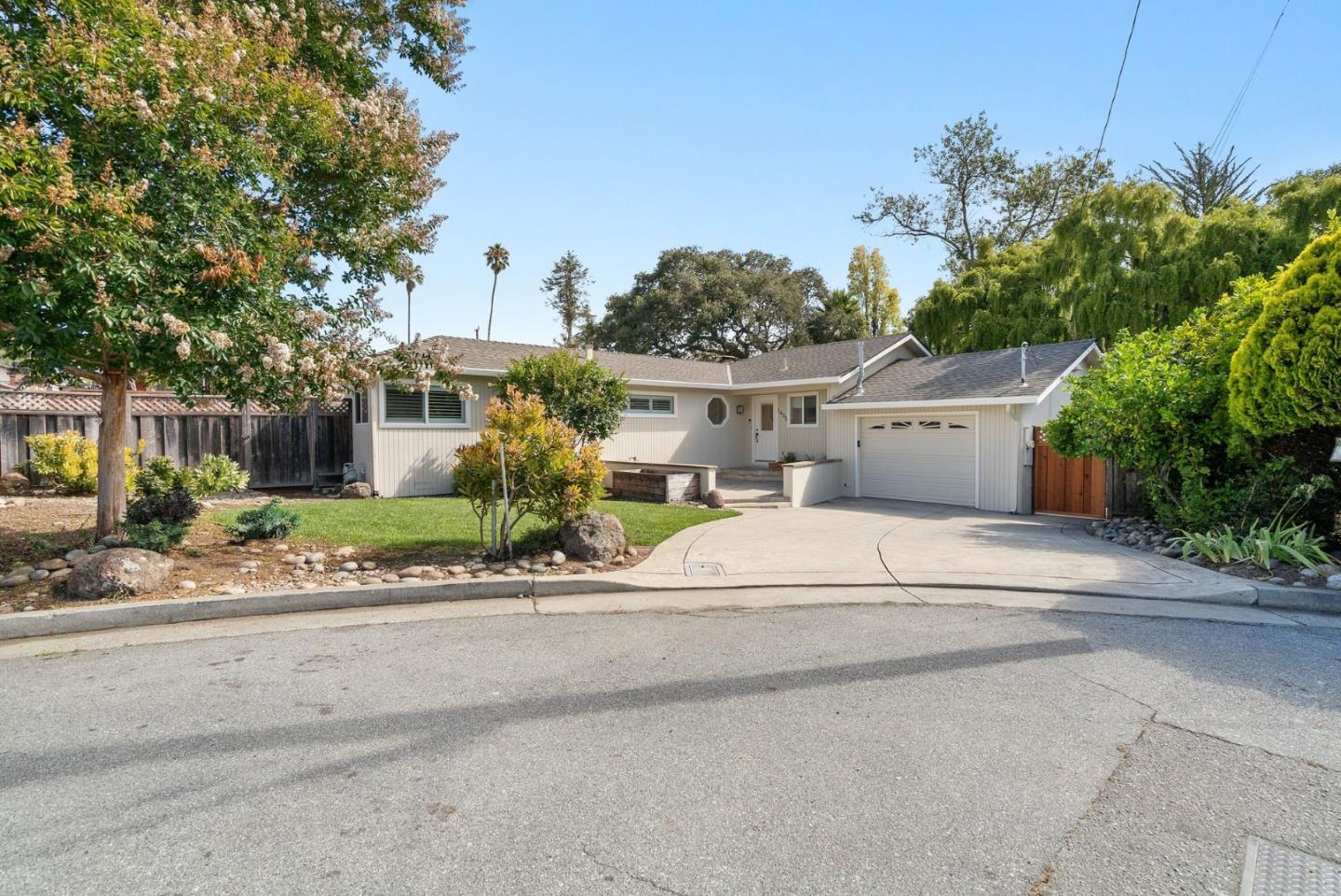 1435 Eastcrest CT, SantaCruz, CA 95062, Photo 2