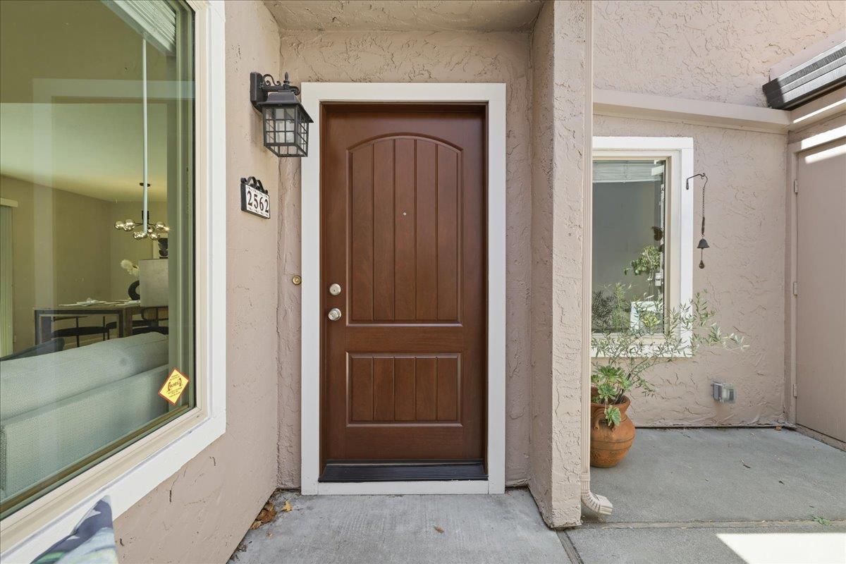 2562 S Park LN, SantaClara, CA 95051, Photo 6
