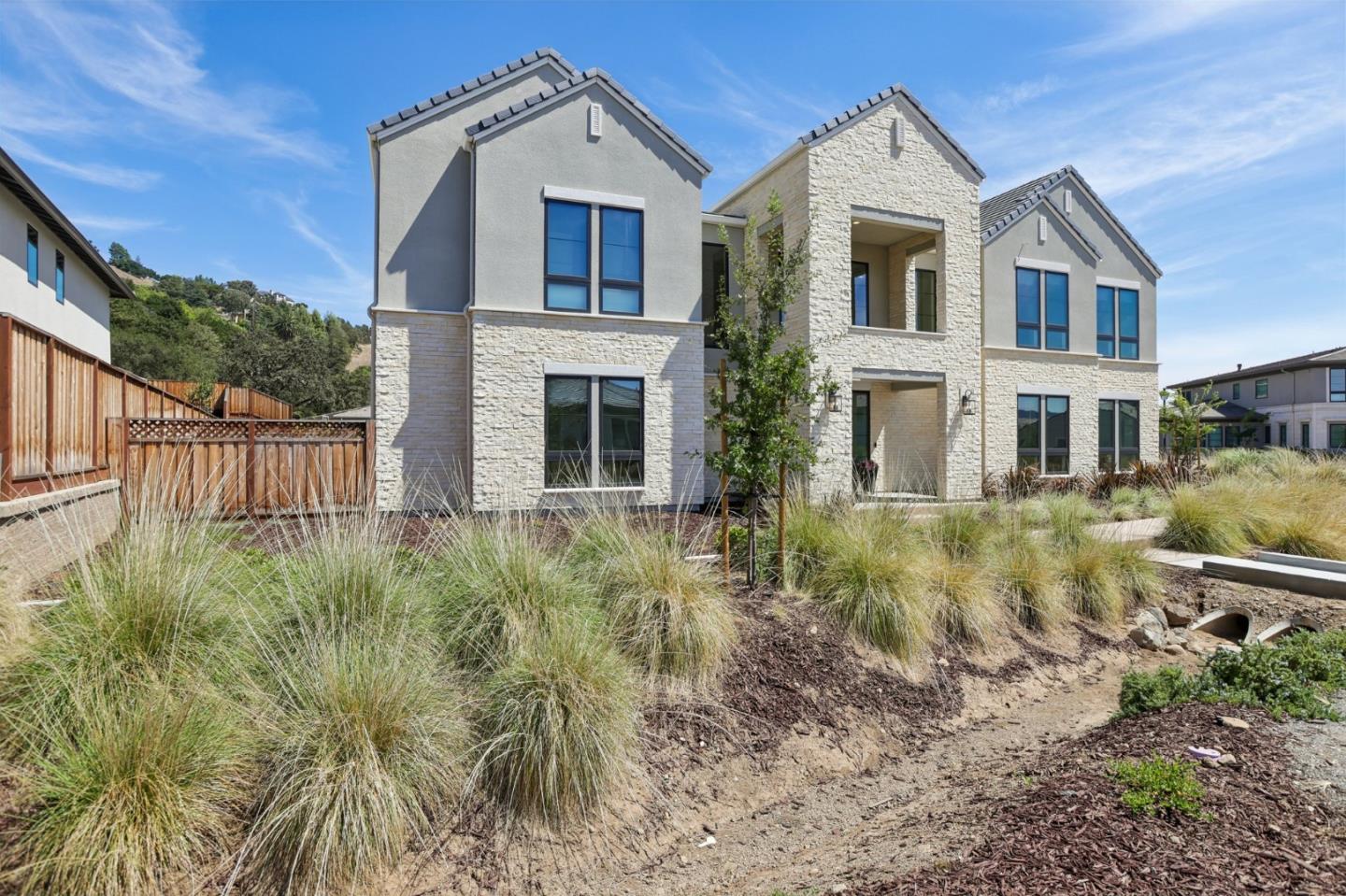 18471 Corte Zapala, MorganHill, CA 95037, Photo 2