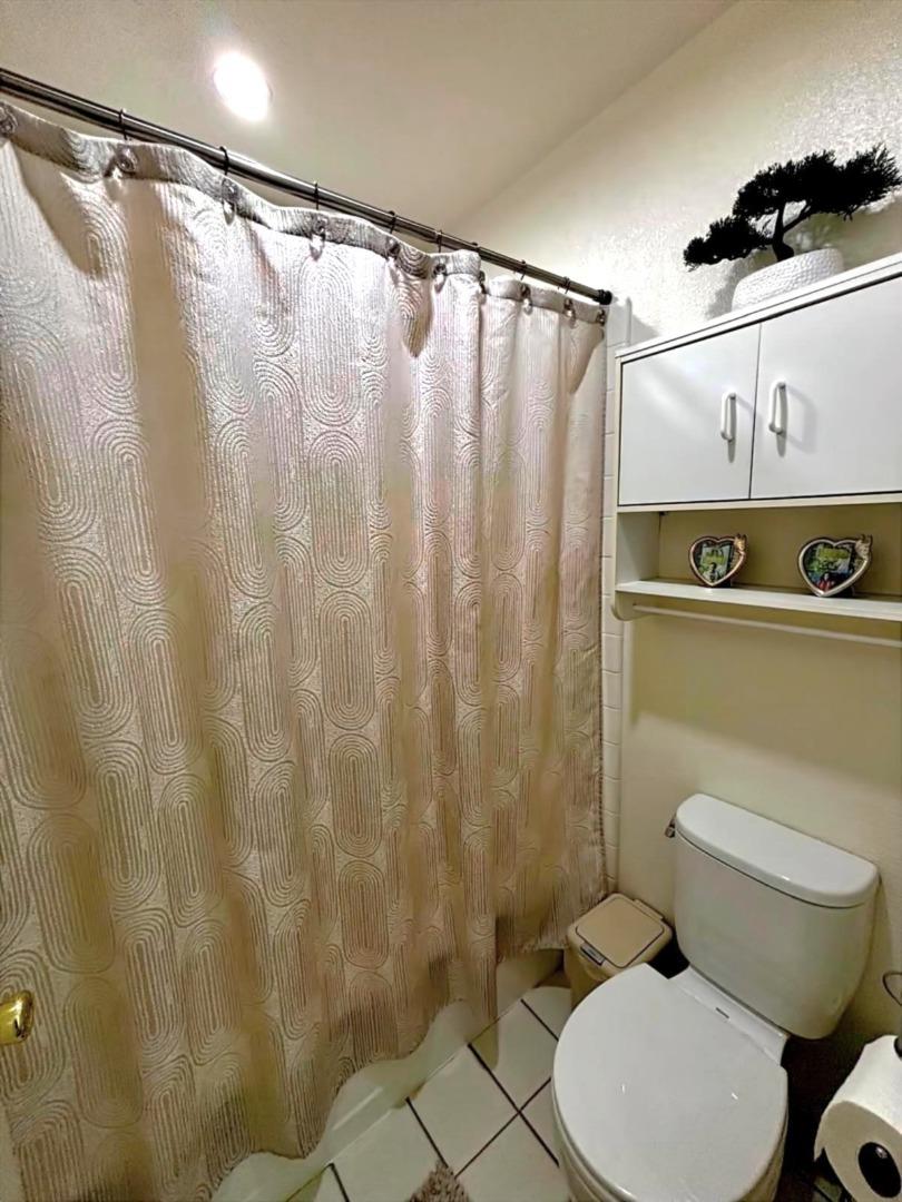 275 Tradewinds Dr Apt 13, San Jose, CA 95123 photo 12