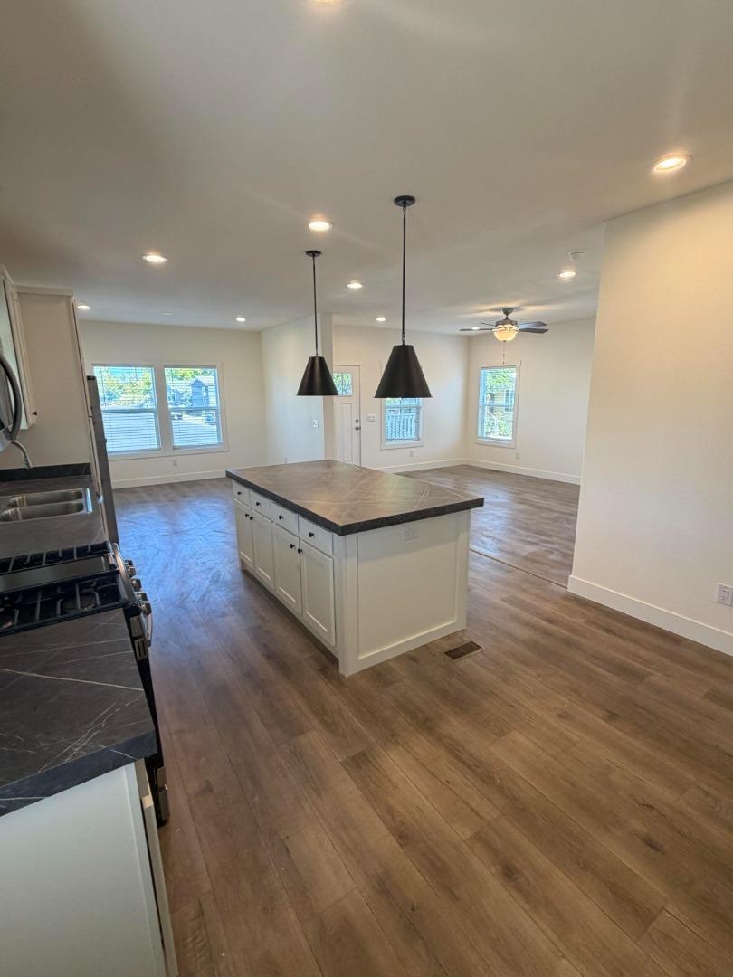 132 Village CIR 132, Sacramento, CA 95838, Photo 6