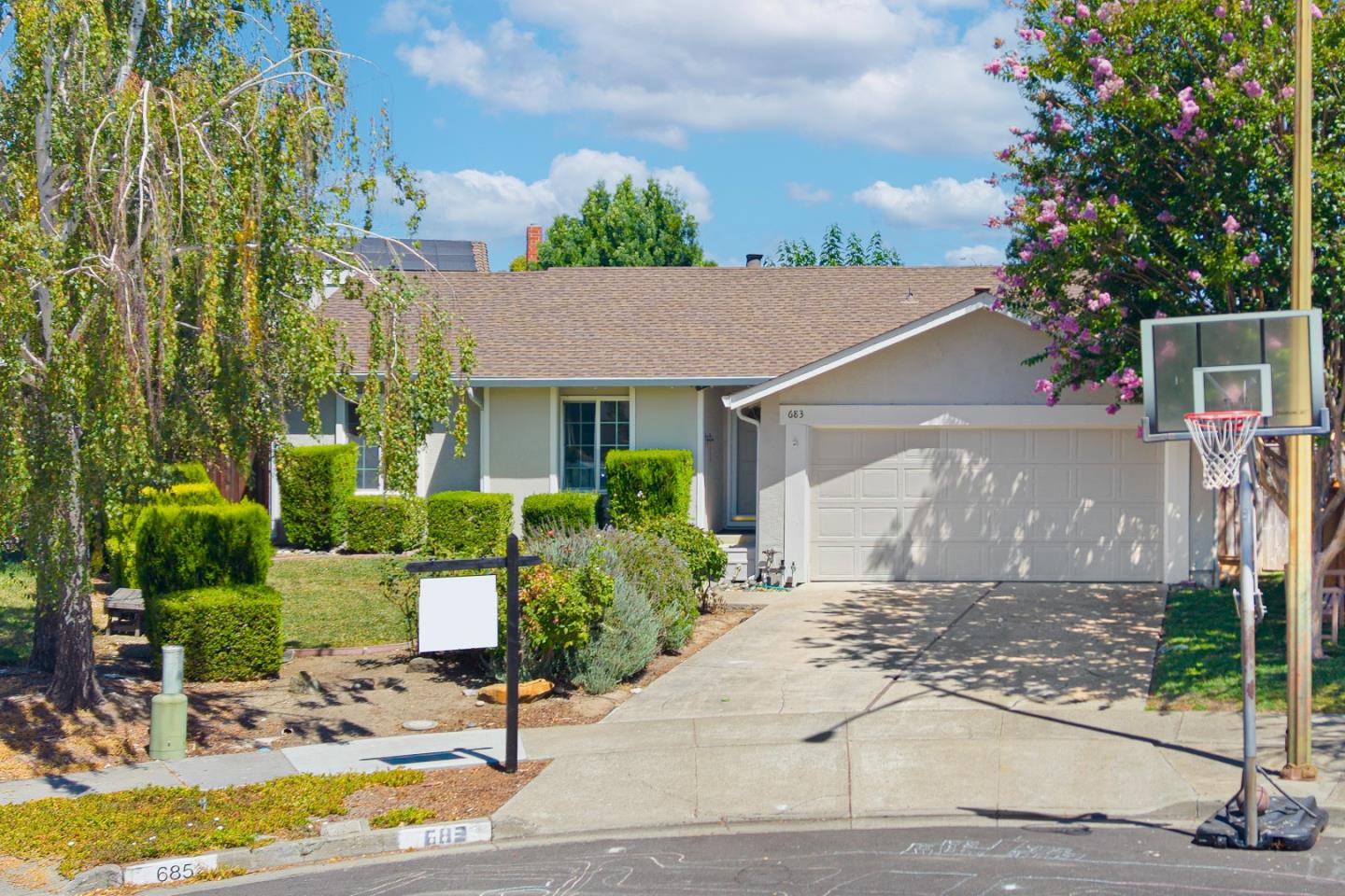 Front Image Thumbnail for ML82059244