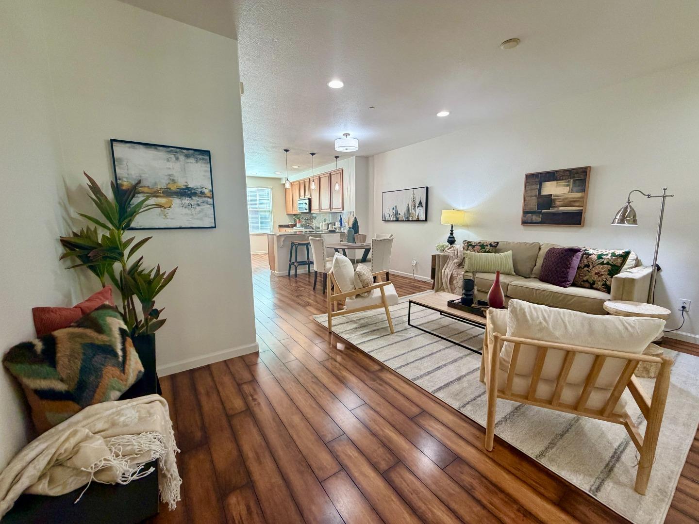 483 Tristania TER, Sunnyvale, CA 94086, Photo 4