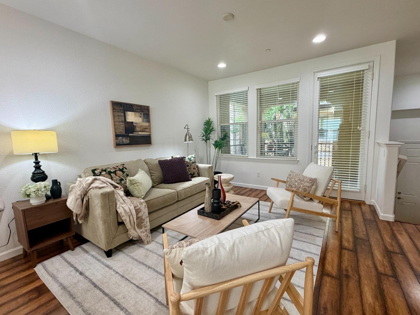 483 Tristania TER, Sunnyvale, CA 94086, Photo 6