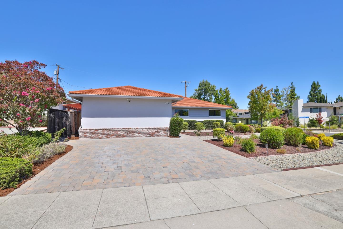 7453 De La Farge DR, Cupertino, CA 95014, Photo 2