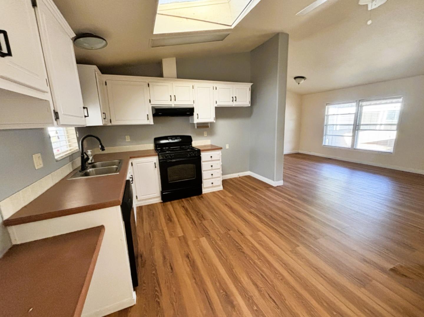 212 Rodeo DR 212, Sacramento, CA 95823, Photo 2