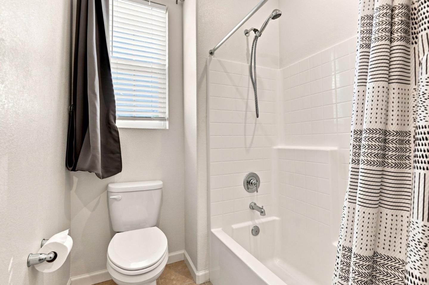 600 Duran Ct, Hollister, CA 95023 photo 27
